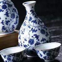 �й��ǾƵĹ��磬�ƺ;��Ļ�һֱռ������Ҫ�ĵ�λ