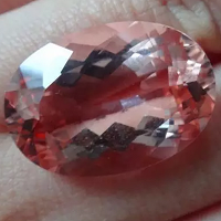 ������ʶ��ĸ�̵����ס�����ɫĦ��ʯ